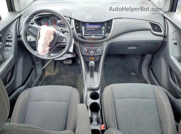 KL7CJNSB2MB335032 2021 CHEVROLET TRAX Black Вид панелі приладів