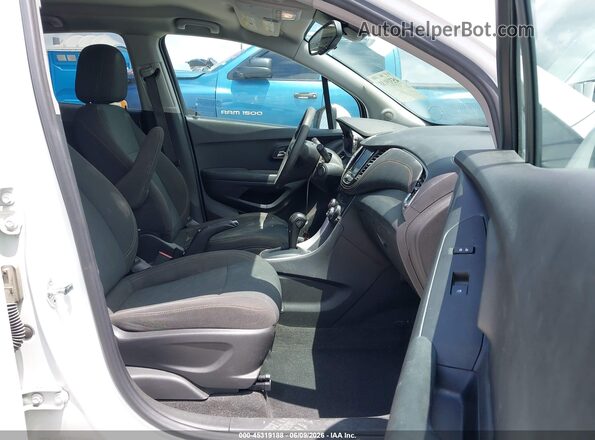 KL7CJNSM1NB502385 2022 CHEVROLET TRAX White წინა სალონის ხედი