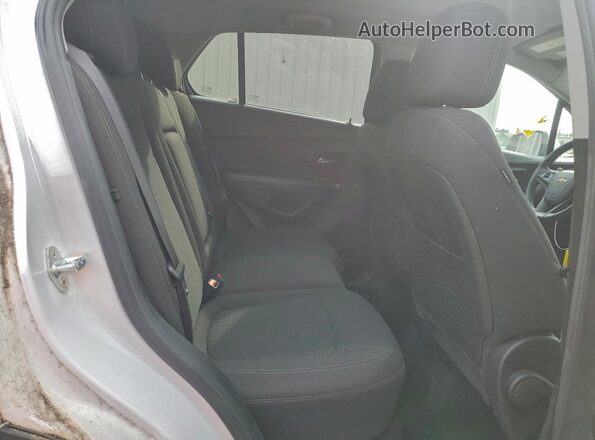 KL7CJNSM3MB361611 2021 CHEVROLET TRAX White Vista interior trasera