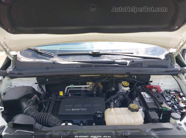 KL7CJPSB0JB710973 2018 CHEVROLET TRAX Белый Вид сзади