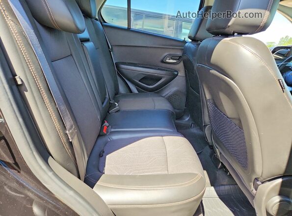 KL7CJPSB0LB003066 2020 CHEVROLET TRAX Black Вид задньої частини салону