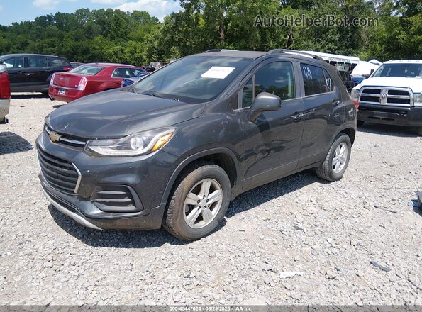 KL7CJPSB1JB669740 2018 CHEVROLET TRAX Gray Передня ліва чверть