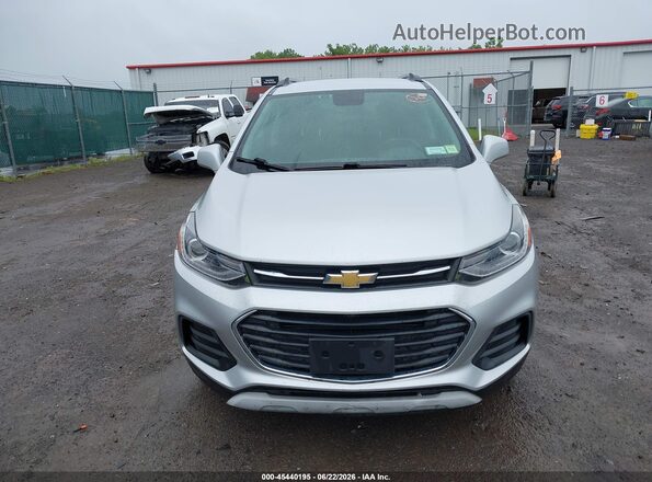 KL7CJPSB1KB887887 2019 CHEVROLET TRAX Silver ხელსაწყოთა პანელის ხედი