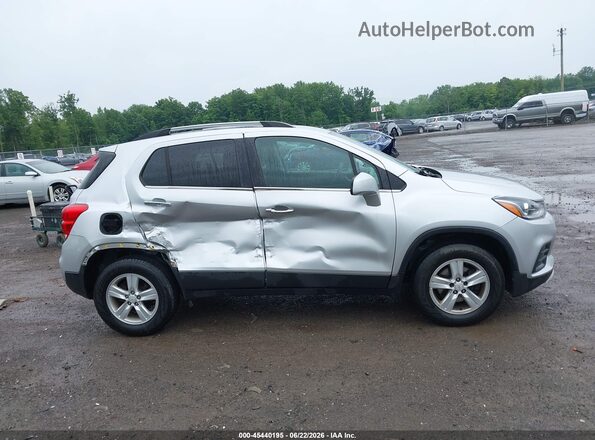 KL7CJPSB1KB887887 2019 CHEVROLET TRAX Silver უკანა სალონის ხედი
