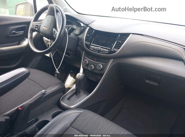 KL7CJPSB2KB759397 2019 CHEVROLET TRAX Gray Widok wnętrza z przodu