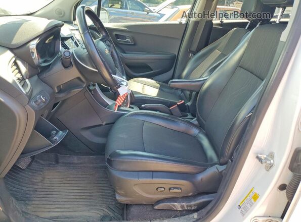 KL7CJPSB2KB868927 2019 CHEVROLET TRAX White Սալոնի դիմացի տեսք