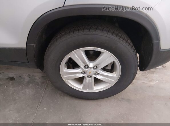KL7CJPSB3KB872758 2019 CHEVROLET TRAX Серебряный Вид щитка приборов