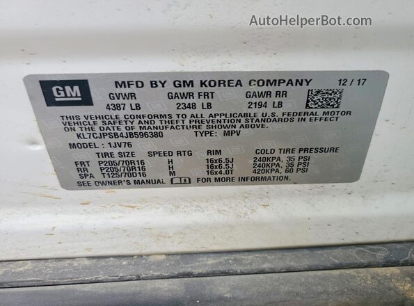 KL7CJPSB4JB596380 2018 CHEVROLET TRAX White VIN կոդի պիտակի տեսք