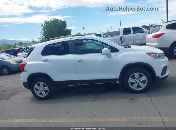 KL7CJPSB4JB669201 2018 CHEVROLET TRAX White Vista interior trasera