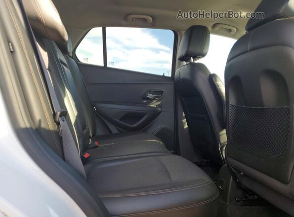 KL7CJPSB4JB704335 2018 CHEVROLET TRAX White 