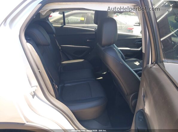 KL7CJPSB5KB891196 2019 CHEVROLET TRAX Silver VIN კოდის სტიკერის ხედი