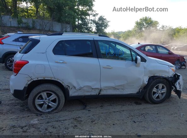 KL7CJPSB5LB004066 2020 CHEVROLET TRAX White Rear interior view