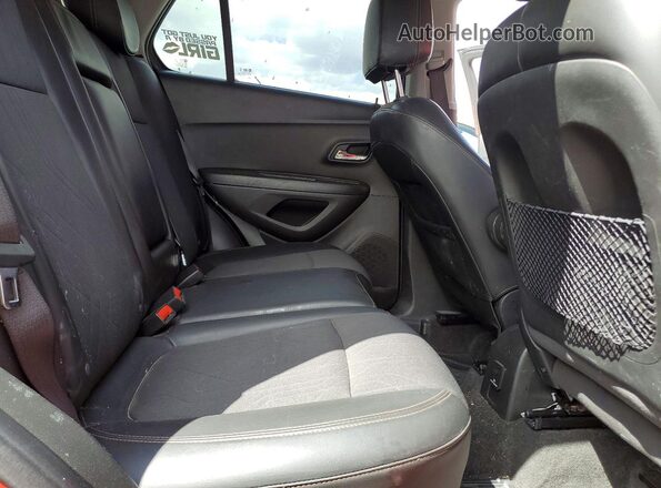KL7CJPSB7LB340219 2020 CHEVROLET TRAX Red Rear interior view