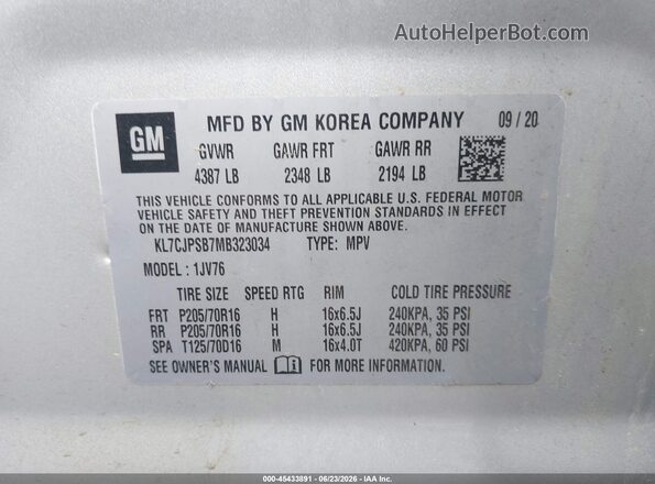 KL7CJPSB7MB323034 2021 CHEVROLET TRAX Silver Vista del compartimento del motor