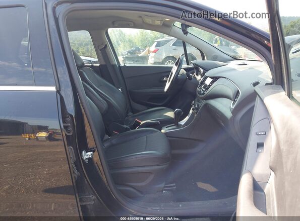 KL7CJPSB8KB839741 2019 CHEVROLET TRAX Черный Вид салона спереди