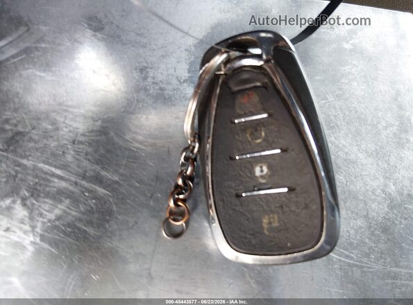 KL7CJPSB8MB344071 2021 CHEVROLET TRAX Черный Вид панели приборов