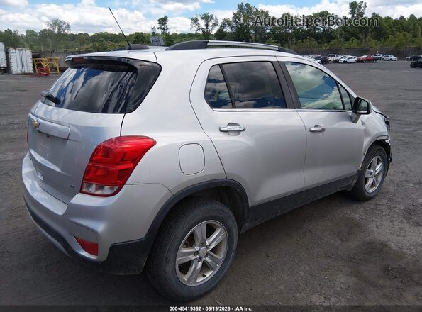 KL7CJPSB9JB575718 2018 CHEVROLET TRAX Silver Հետևի աջ