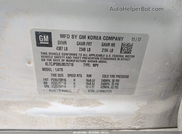 KL7CJPSB9JB575718 2018 CHEVROLET TRAX Silver Շարժիչի բաժամունքի տեսք