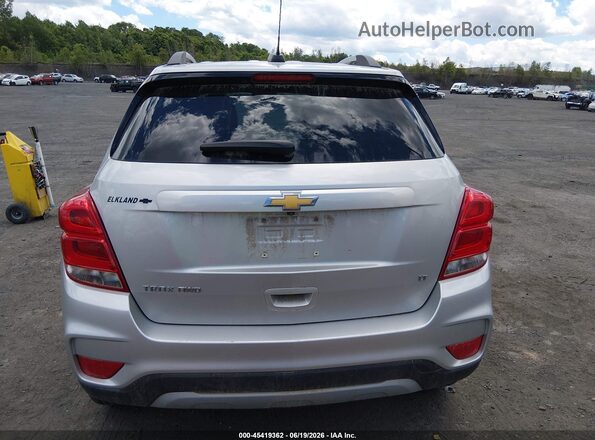 KL7CJPSB9JB575718 2018 CHEVROLET TRAX Silver 