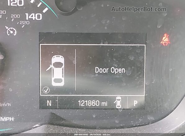 KL7CJPSB9JB575718 2018 CHEVROLET TRAX Silver 