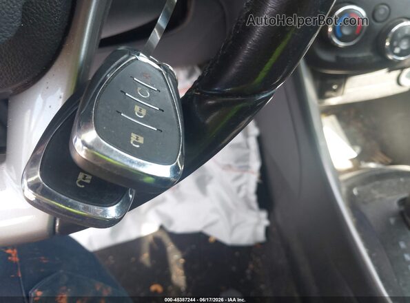 KL7CJPSB9JB730137 2018 CHEVROLET TRAX Silver Vista del salpicadero