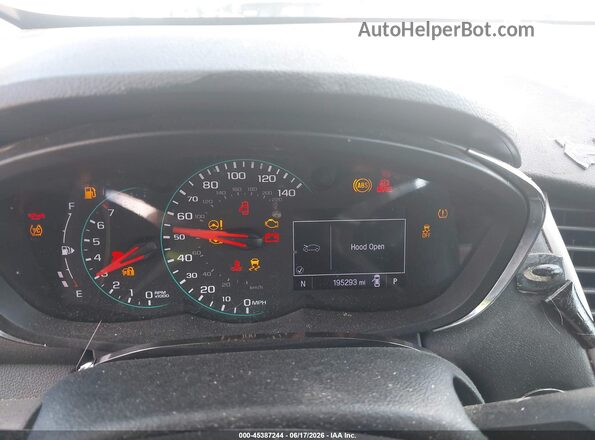 KL7CJPSB9JB730137 2018 CHEVROLET TRAX Silver Vista de los asientos traseros