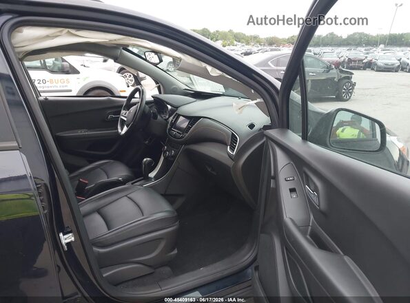 KL7CJPSB9MB313489 2021 CHEVROLET TRAX Black Вид салону спереду