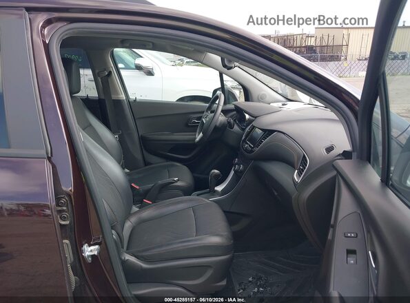 KL7CJPSB9MB340725 2021 CHEVROLET TRAX Burgundy წინა სალონის ხედი