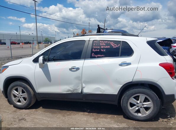 KL7CJPSBXJB574786 2018 CHEVROLET TRAX White სალონის 360-გრადუსიანი ხედი