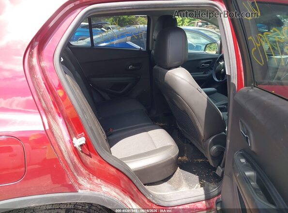 KL7CJPSM4MB370717 2021 CHEVROLET TRAX Red Widok naklejki z numerem VIN