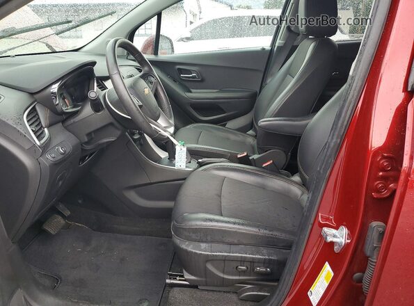 KL7CJPSM4NB548093 2022 CHEVROLET TRAX Red წინა სალონის ხედი
