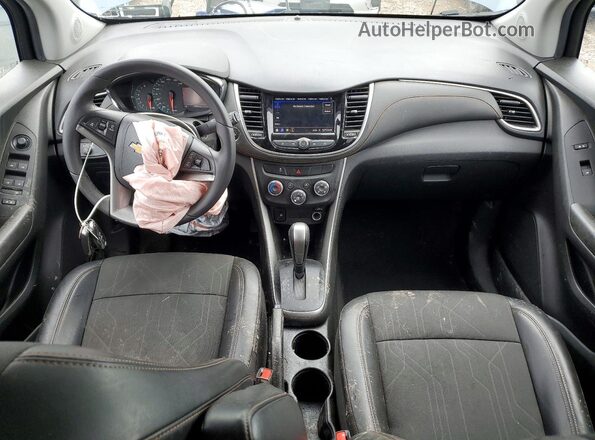 KL7CJPSM4NB560826 2022 CHEVROLET TRAX Blue Առջևի վահանակի տեսք