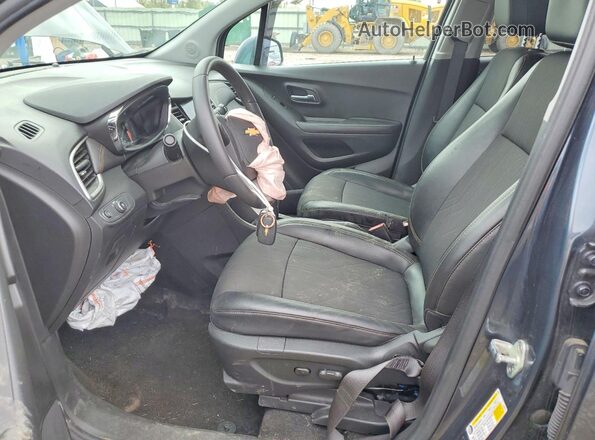 KL7CJPSM4NB560826 2022 CHEVROLET TRAX Blue Սալոնի դիմացի տեսք