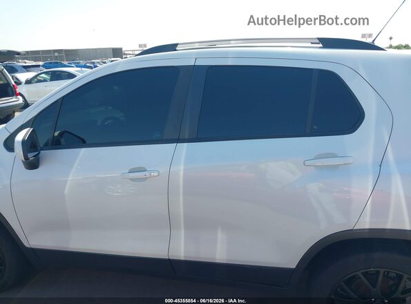 KL7CJPSM7NB556575 2022 CHEVROLET TRAX White Սալոնի 360 աստիճան տեսք