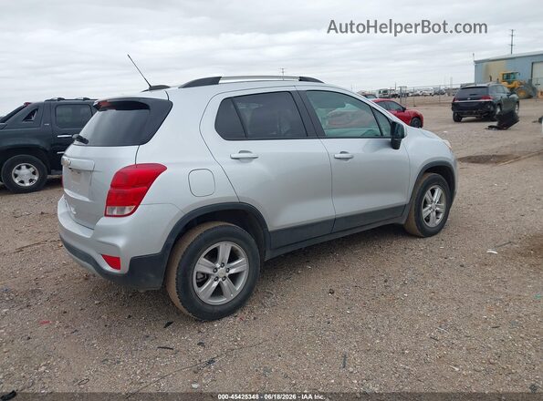 KL7CJPSM7NB558861 2022 CHEVROLET TRAX Silver Trasero derecho
