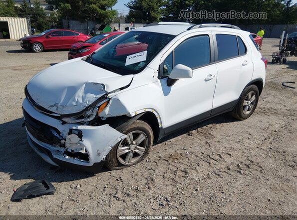 KL7CJPSM8NB559601 2022 CHEVROLET TRAX White Vista tres cuartos delantera izquierda