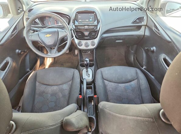 KL8CB6SA0GC607453 2016 CHEVROLET SPARK Серебряный Вид панели приборов