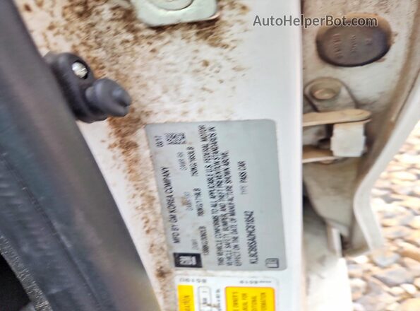 KL8CB6SA0HC818542 2017 CHEVROLET SPARK White Vista del compartimento del motor