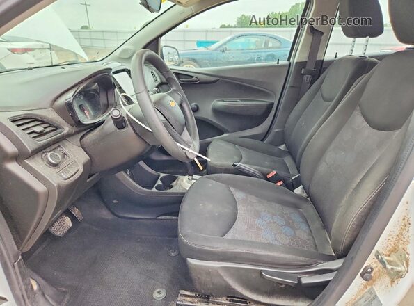 KL8CB6SA0HC818542 2017 CHEVROLET SPARK White Vista interior delantera