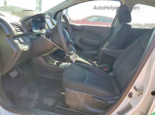 KL8CB6SA0NC031277 2022 CHEVROLET SPARK White Front interior view