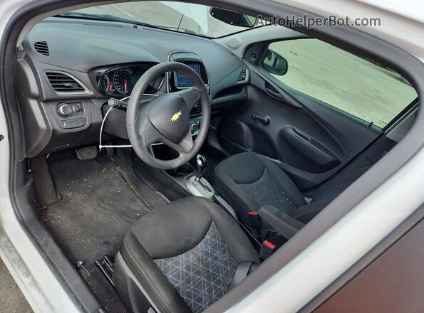 KL8CB6SA1LC480531 2020 CHEVROLET SPARK White Dashboard view