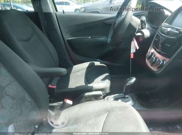 KL8CB6SA2GC589957 2016 CHEVROLET SPARK Green Front interior view
