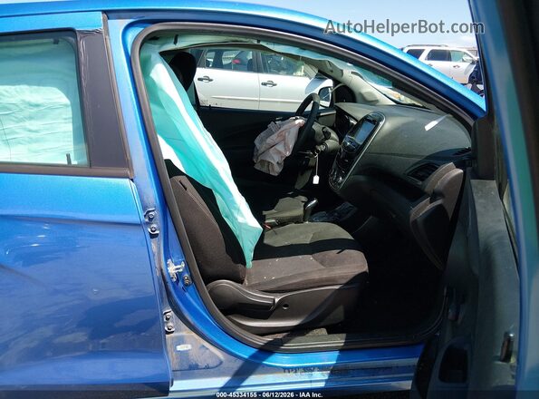 KL8CB6SA2HC721083 2017 CHEVROLET SPARK Синий Вид салона спереди