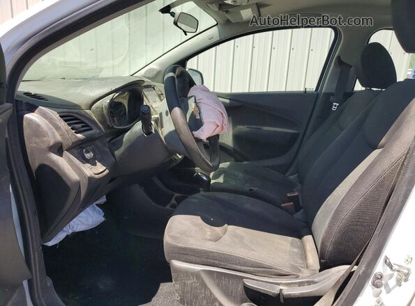 KL8CB6SA2MC227204 2021 CHEVROLET SPARK Белый Вид салона спереди