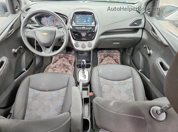 KL8CB6SA3JC433207 2018 CHEVROLET SPARK Beige Dashboard view