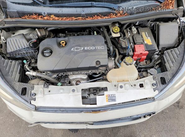KL8CB6SA3JC433207 2018 CHEVROLET SPARK Beige Rear interior view