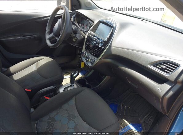KL8CB6SA5JC423584 2018 CHEVROLET SPARK Blue წინა სალონის ხედი