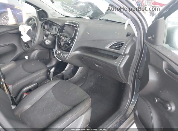KL8CB6SA5KC780233 2019 CHEVROLET SPARK Gold Вид салону спереду