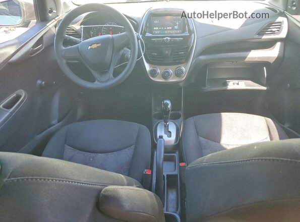KL8CB6SA6HC756788 2017 CHEVROLET SPARK Green Vista del salpicadero