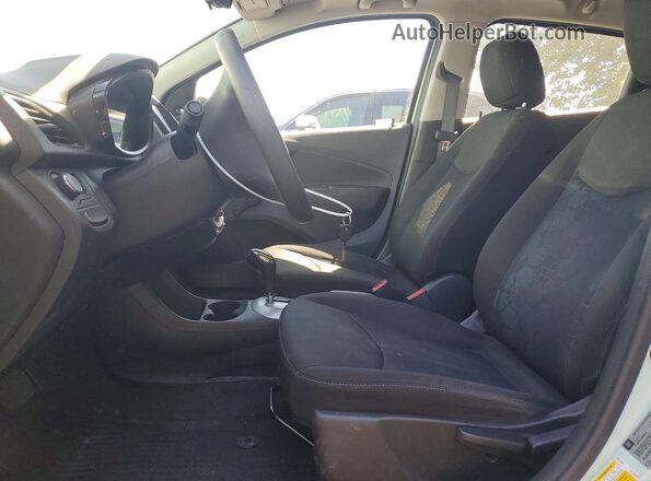 KL8CB6SA6HC756788 2017 CHEVROLET SPARK Green Vista interior delantera
